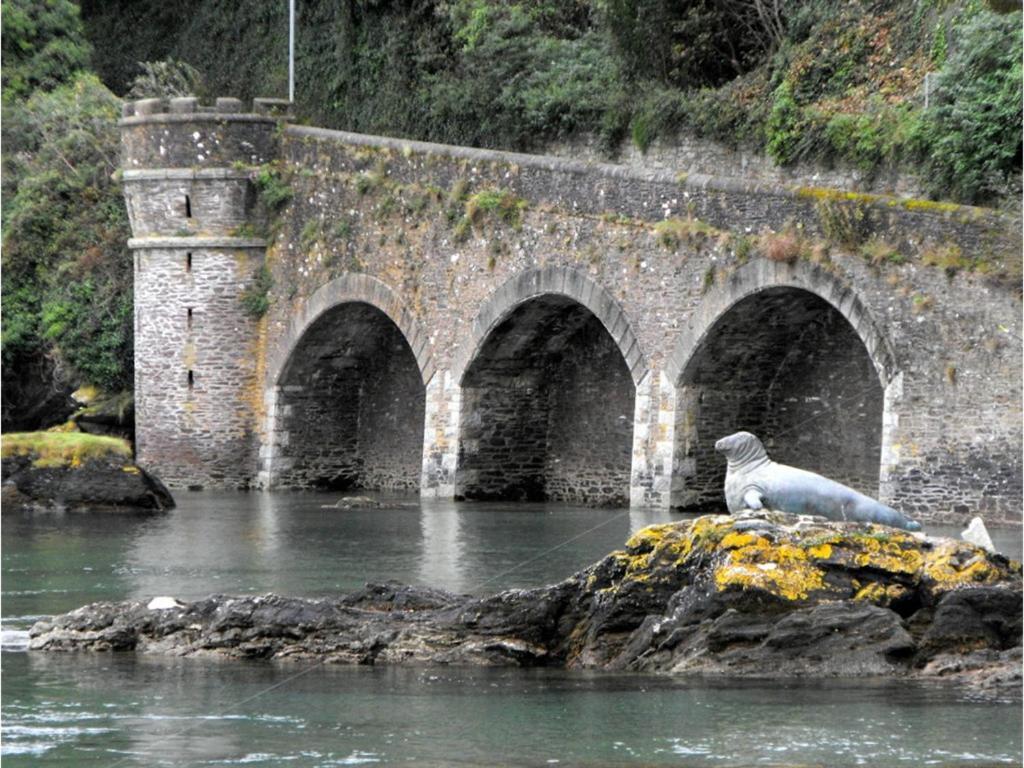 Little Harbour 3*